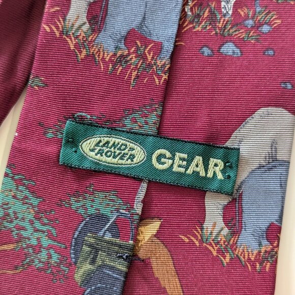 Vintage Land Rover Silk Tie - Made in USA - Picture 3 of 8